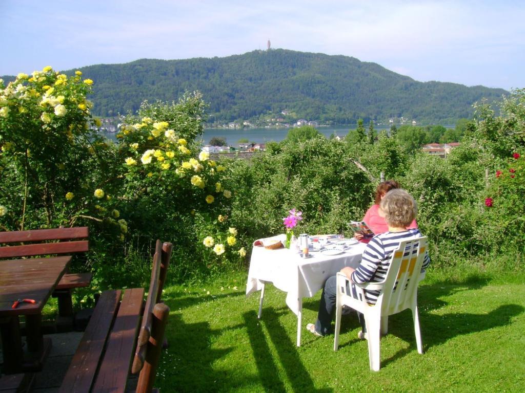 St. Oswalderhof Panzió Pörtschach am Wörthersee Kültér fotó